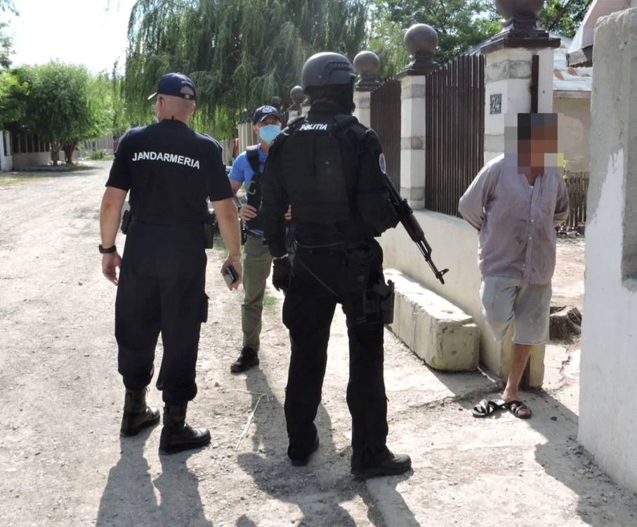 Bărbatul nu a fost găsit la docmicliu de poliţişti FOTO Arhivă Adevărul