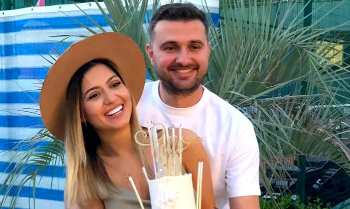 Sabina, sora lui Gabi Bădălau, superbă în costum de baie!