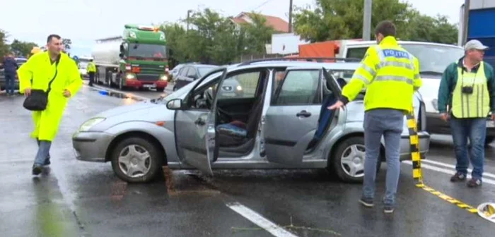 Accidentul s-a produs la ieşire din Buzău, spre Rm. Sărat  FOTO: Iulian Bunilă