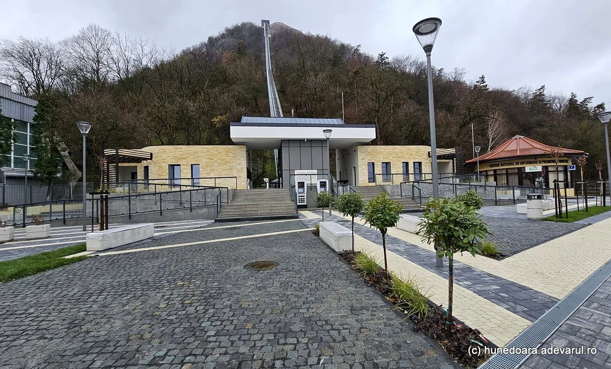 Telecabina Cetății Devei. Foto: Daniel Guță. ADEVĂRUL