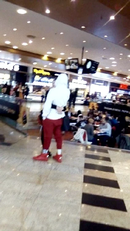 Mario Fresh şi Raluca Gălăţanu