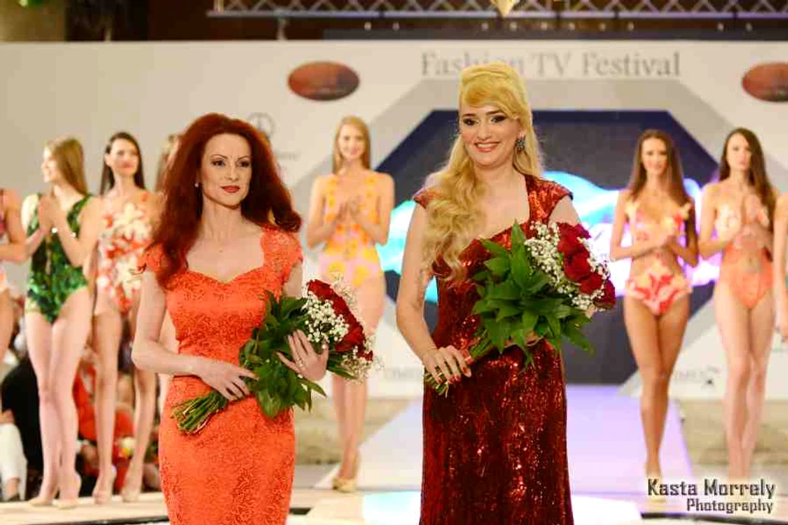 Lăcrămioara Iordăchescu şi Adela Diaconu, creatoarele colecţiei "Extravaganza"