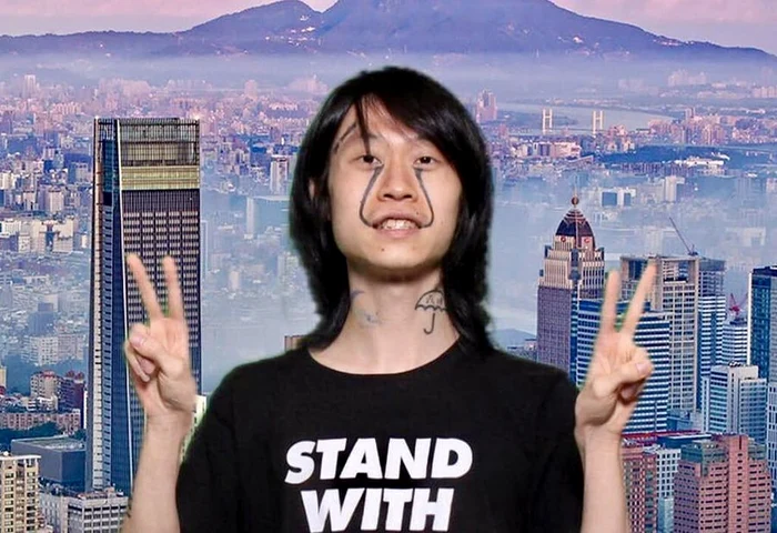 Chu Kai-pong, purtătorul tricoului care i-a adus condamnarea FOTO: X
