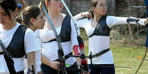 Patru medalii pentru arcaşi