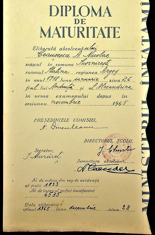 Diploma de Maturitate obținută de Nicolae Ceaușescu FOTO: Arhivele Naționale