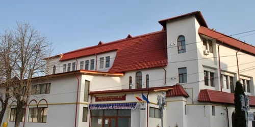 Salonul editorial va fi deschis până pe 7 decembrie