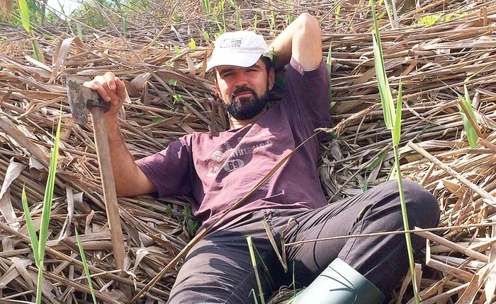 Vlad Miriţă se simte mai bine în mijlocul naturii. El şi-a vândut apartamentul din Bucureşti şi s-a mutat la Târgovişte