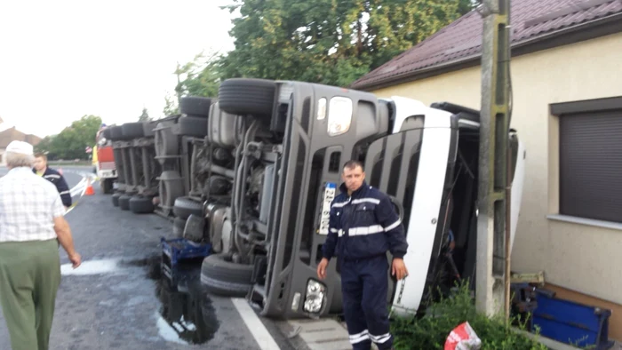 Accidentul a avut loc într-o curbă periculoasă