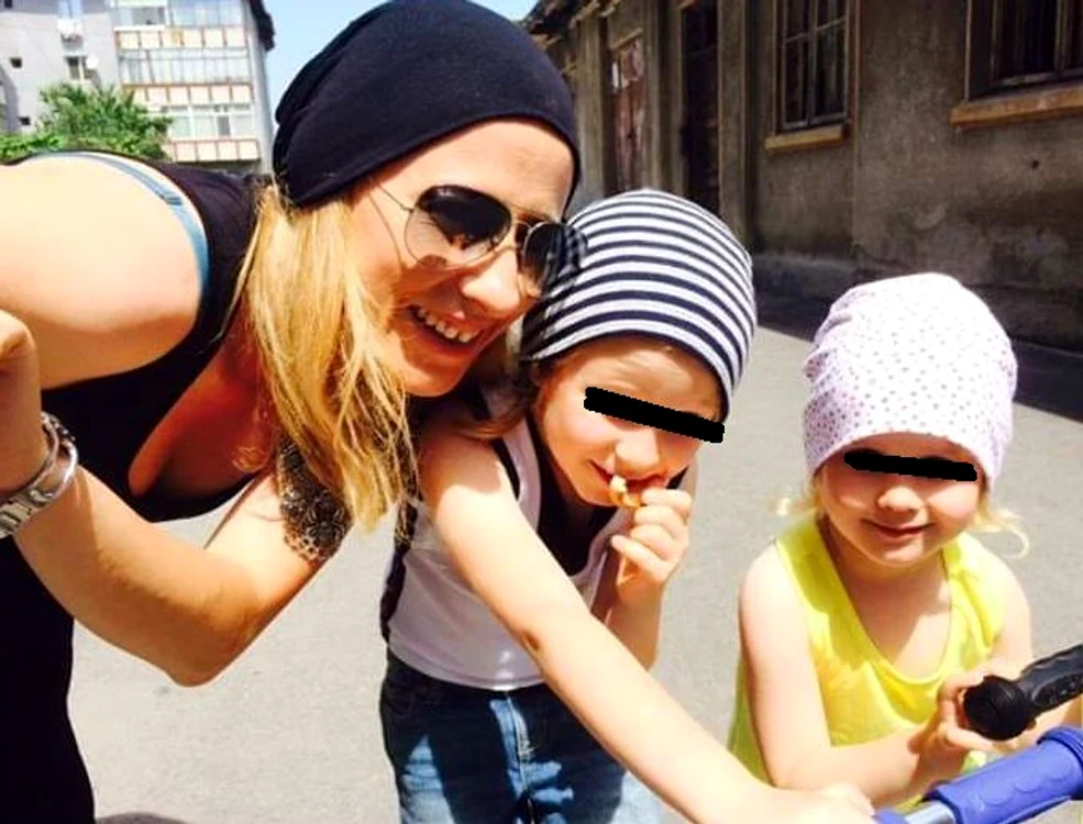 Adrian Văncică are o familie frumoasă şi o soţie specializată în film