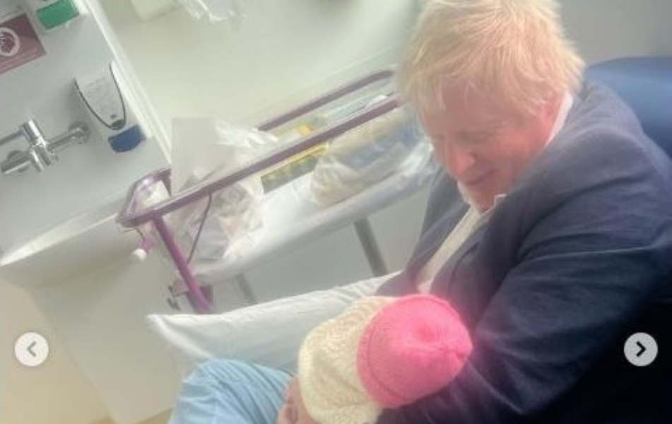 Boris Johnson şi soţia sa, Carrien, părinţi pentru a patra oară. Fostul premier britanic mai are cinci copii. „Viaţa nu poate fi mai frumoasă”