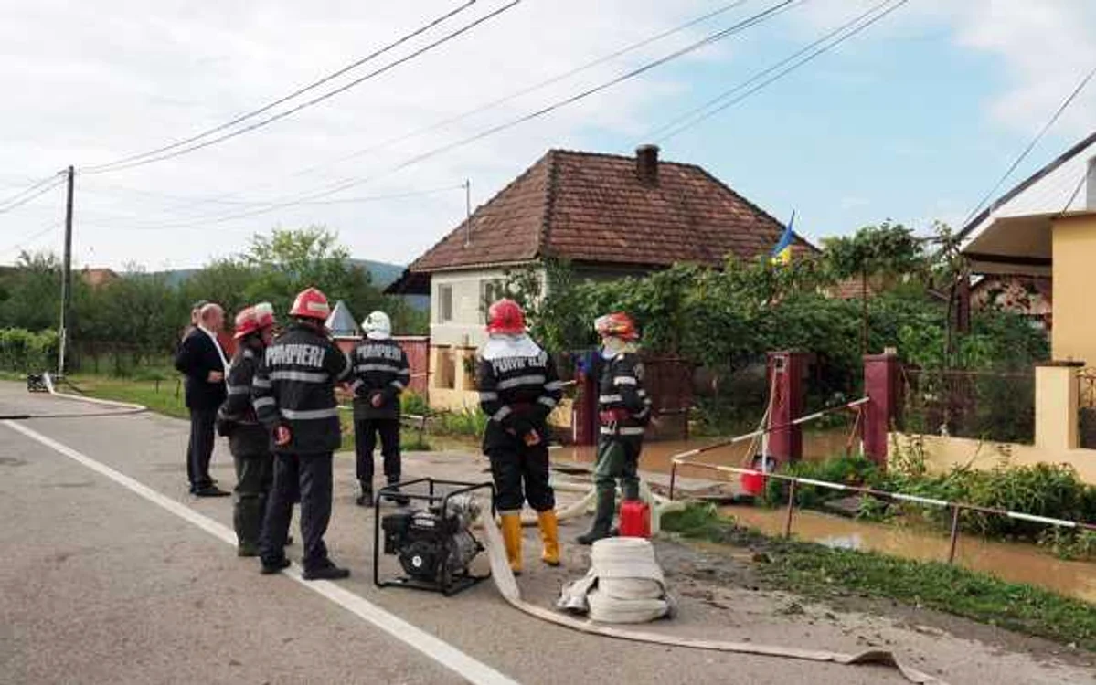 13 localităţi din patru comune au fost sub ape FOTO ISU Sălaj