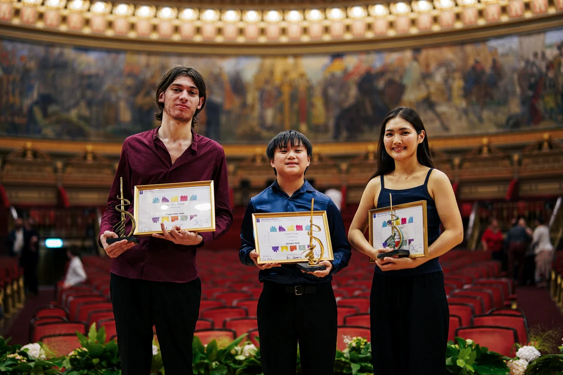 Francesco Papa, Jayden King, Eun Che Kim.