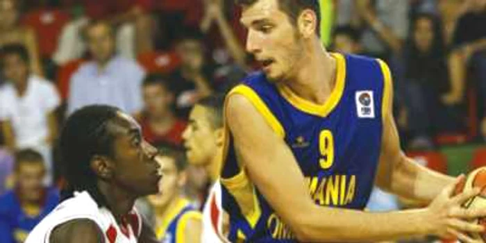 Jocul lui Vlad Moldoveanu este asemănat de specialişti cu cel al lui Dirk Nowitzki p Foto: mediafax