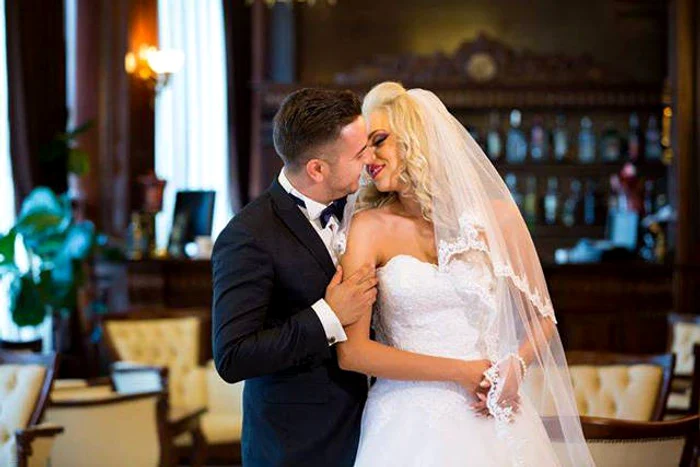 
    Insula iubirii: Alina şi Alex s-au căsătorit, aşa cum îşi doreau la începutul emisiuniiFoto: Arhiva personală  