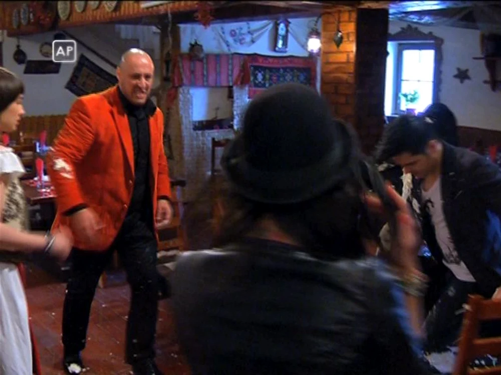 Vârciu a sărit la bătaie într-un restaurant (Foto: Antena 1)