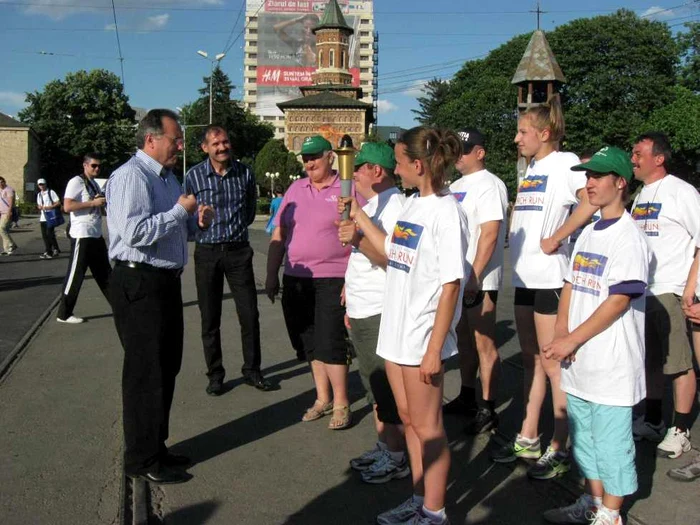 Primarul Gheorghe Nichita le-a ţinut sportivilor un discurs de încurajare