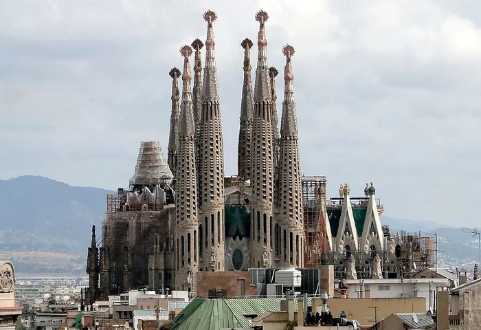 Sagrada Familia are 162,91 metri înălțime (Foto: Wikipedia.org)