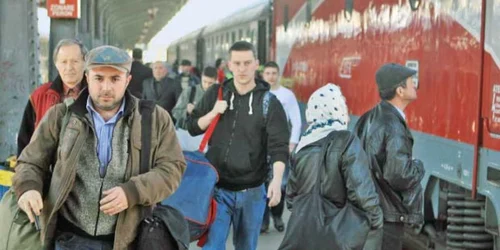 Călătorii indignaţi din cauza întârzierii trenurilor nu pot obţine de la CFR decât, cel mult, scuzele de rigoare