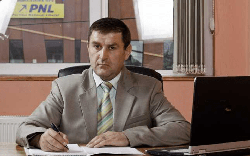 Fostul primar de Tecuci, judecat până s-au prescris faptele. Este acuzat că a renovat o clădire istorică fără avizul Ministerului Culturii