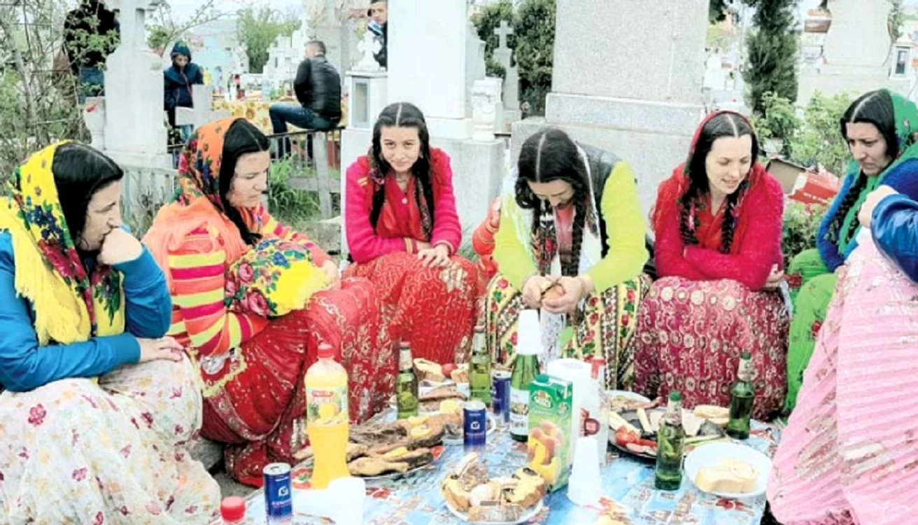 Presa din România contribuie la discriminarea etnică. Susa foto: arhivă