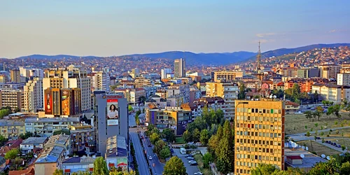 pristina kosovo vara foto shutterstock