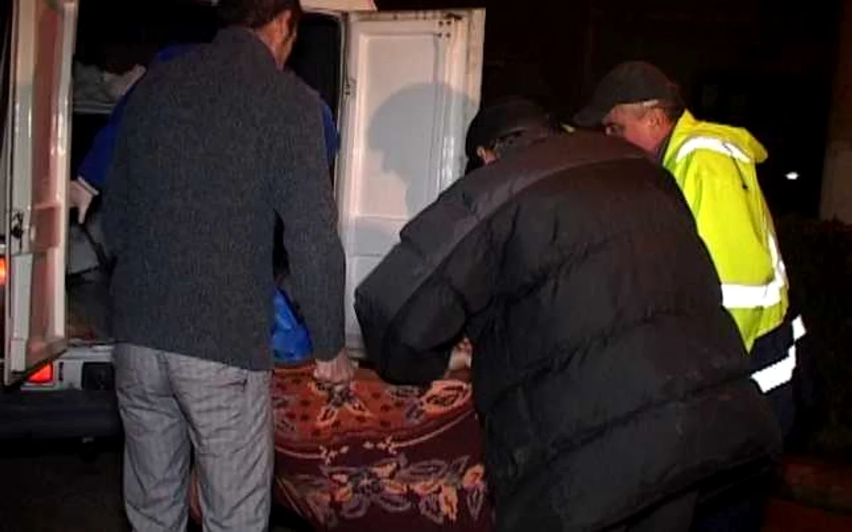 Trupul femeii a fost adus la morgă