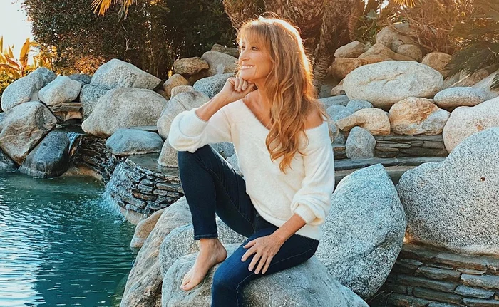 Jane Seymour susţine că razele soarelui îi asigură necesarul de vitamina D