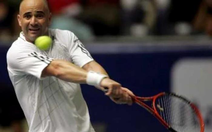 TENIS: Andre Agassi revine în tenis, dar în circuitul veteranilor