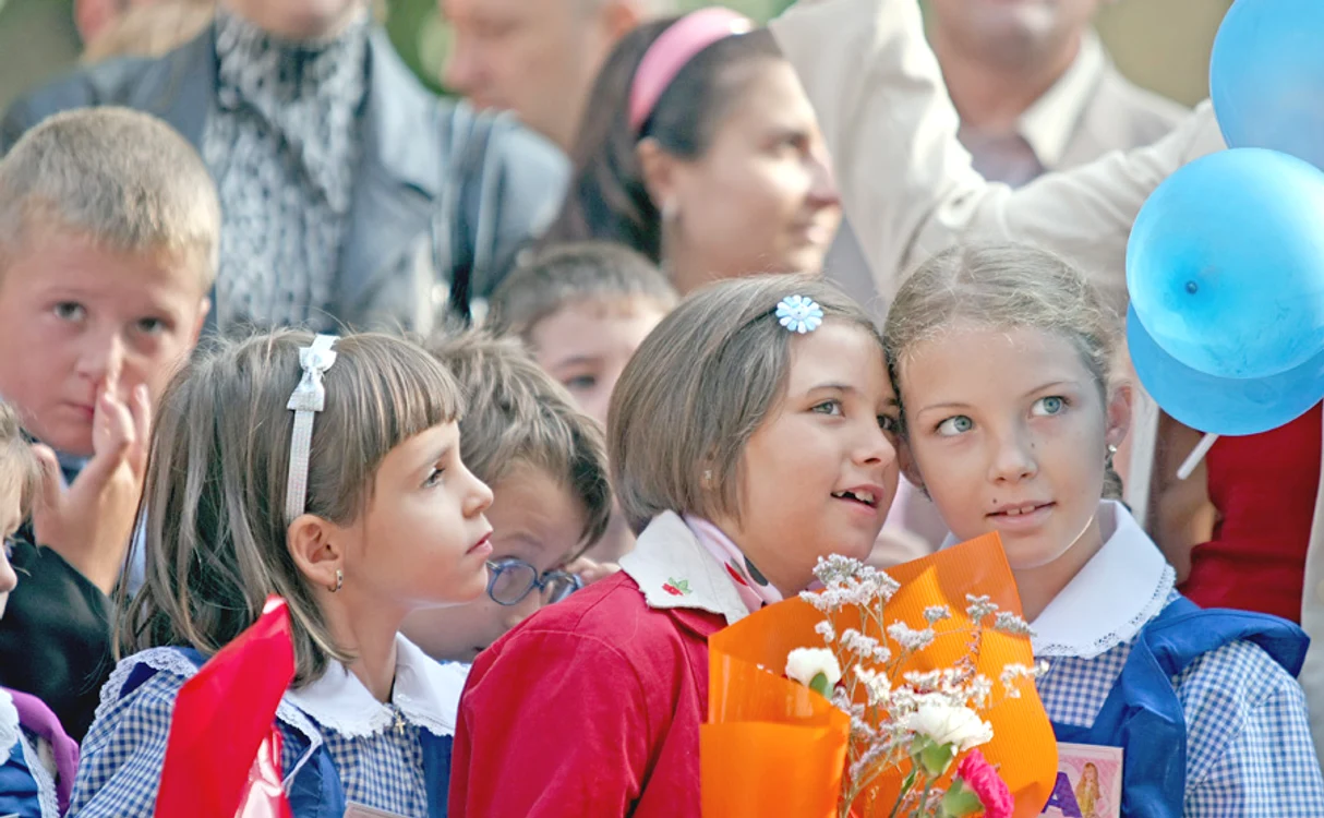 Noul an şcolar începe luni, la 17 septembrie (Fotografii: Shutterstock)