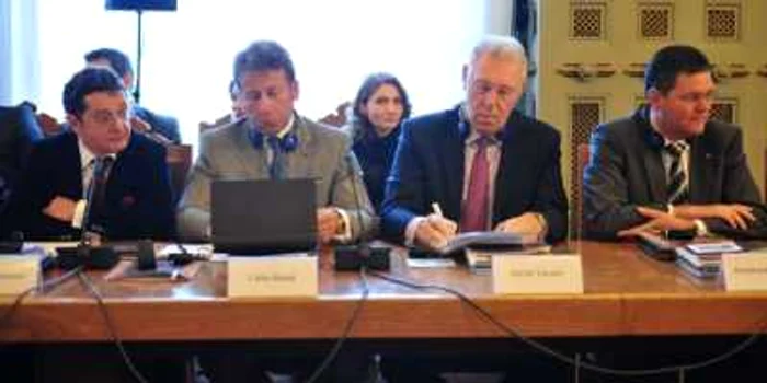 Oamenii de afaceri au discutat astăzi pe tema oportunităţilor de dezvoltare al investiţiilor în Dolj.