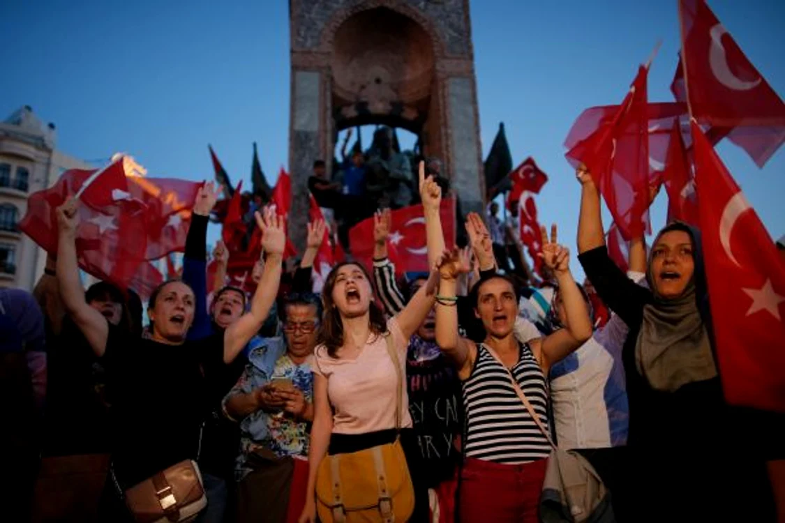 Tentativa de lovitură de stat din Turcia nu i-a speriat pe româniFoto: AP