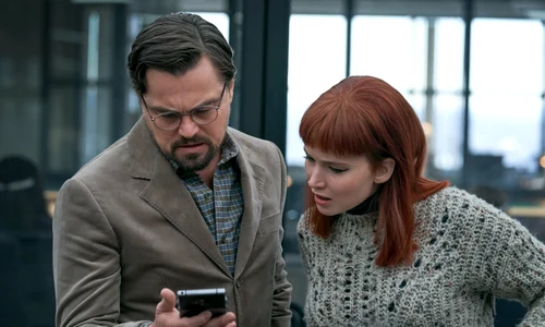 Leonardo DiCaprio și Jennifer Lawrence jpg