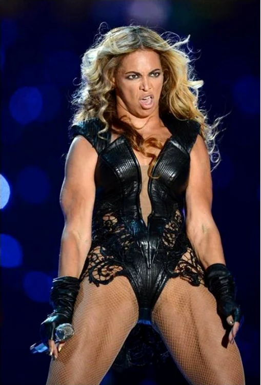 Beyoncé, reprezentație la Super Bowl 2013. FOTO: X