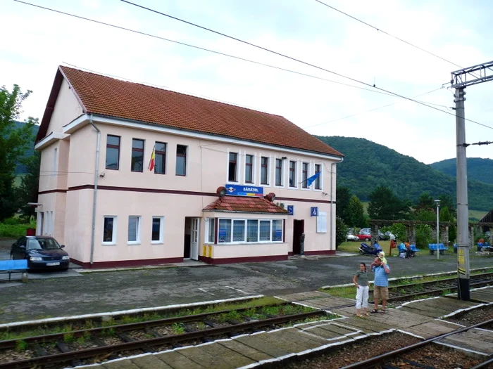 Gara Sărăţel, unde a sărit femeia din tren