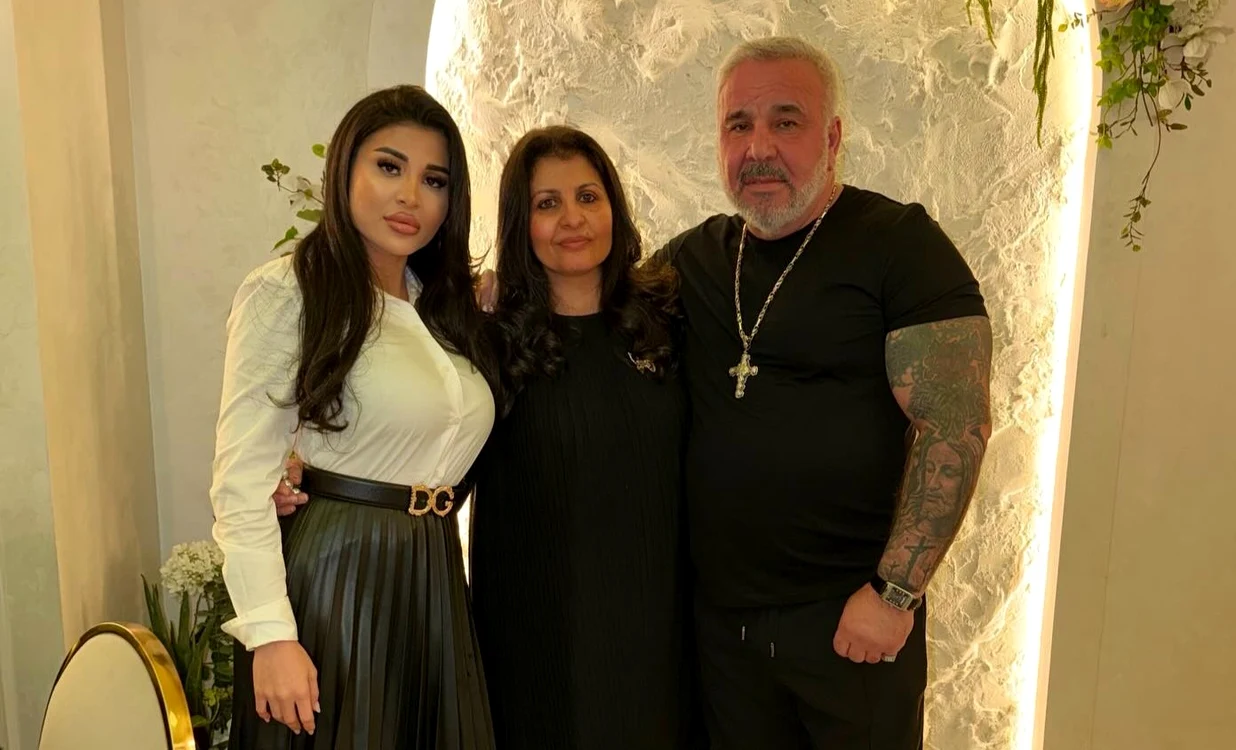 Sara, fiica lui Sile Cămătaru, a absolvit facultatea / foto: Instagram