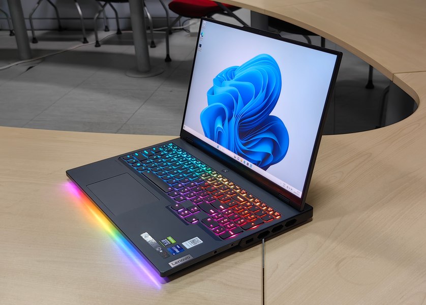 Lenovo Legion Pro 7, performanță și design pentru jucători pretențioși [TECH REVIEW]