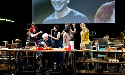 Cînd lumea își iese din țîțîni, teatrul păstrează speranța jpeg