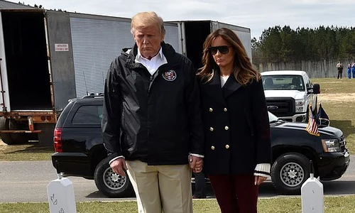 1 melania trump falsa png png