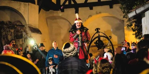 Contele Dracula va face pe ghidul pentru invitaţi. FOTOArhivă. 