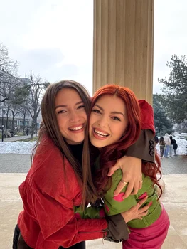 Adela Popescu și Elena Gheorghe