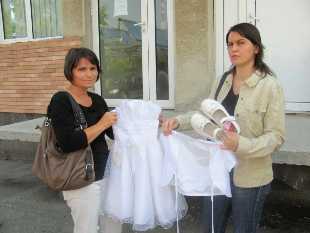 Florina Margea și Lidia s-au ocupat de înmormântarea fetiței