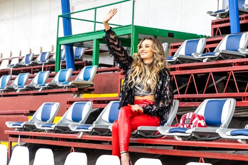 Daria Crișan dă viață personajului Linda din Atletico Textila