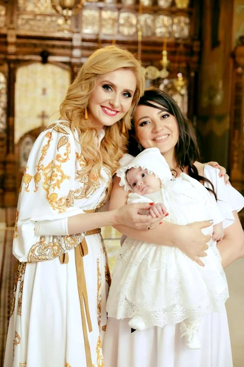 3 alina sorescu si alexandru ciucu nasi de botez eva 2019 2 jpg jpeg