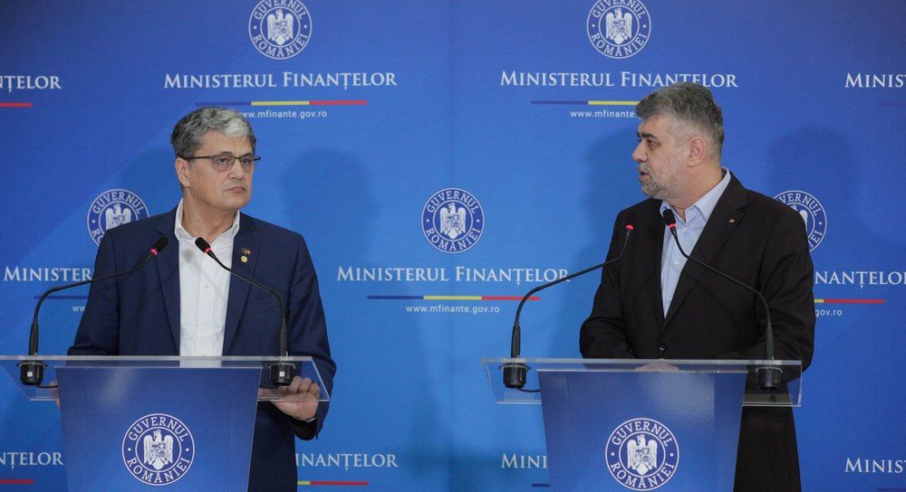 Una spun, alta fac: avalanșă de concursuri la stat înainte de tăierea posturilor neocupate
