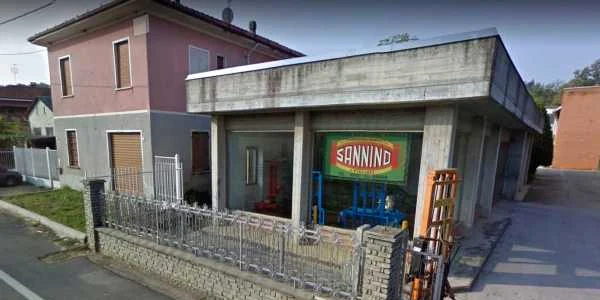 atelierul unde italianul l-a injunghiat pe roman. foto Lavocedialba.it