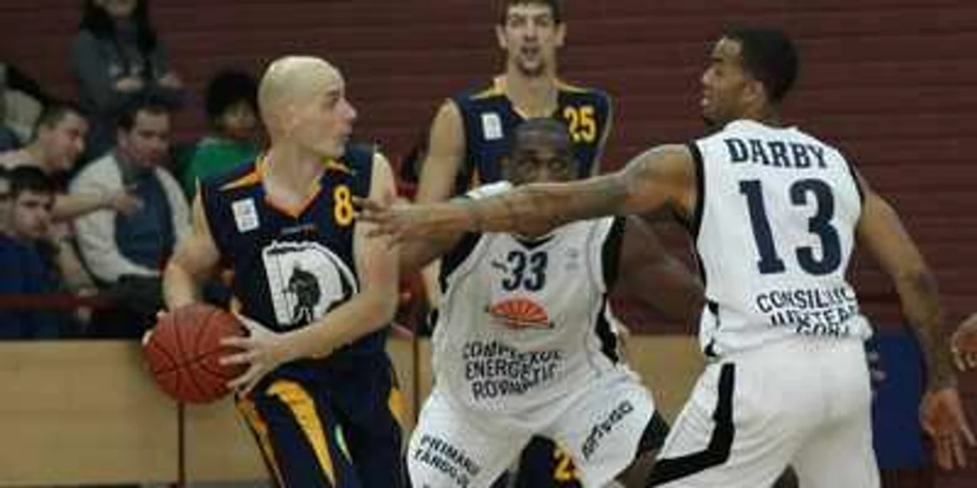 Energia vrea să obţină la Dinamo a şasea victorie din retur 