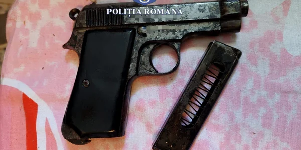 pistol jpg