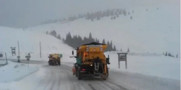 Transalpina acoperită de zăpadă