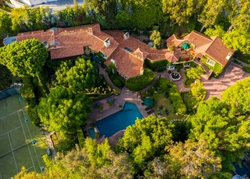 Priscilla Presley 2 jpeg