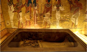 tutankhamon mormant jpg